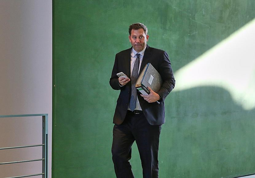 Klingbeil will 35 Millionen Steuerzahler 