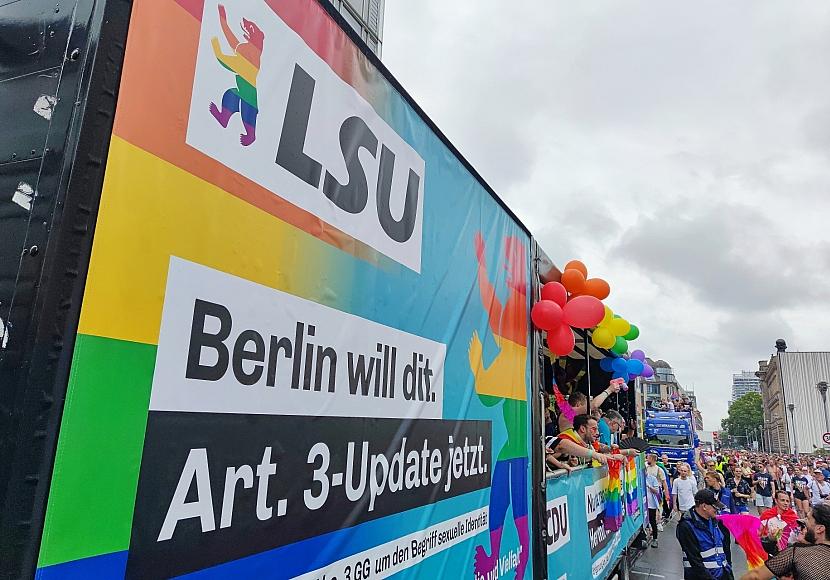 LSU will Debatte über altruistische Leihmutterschaft