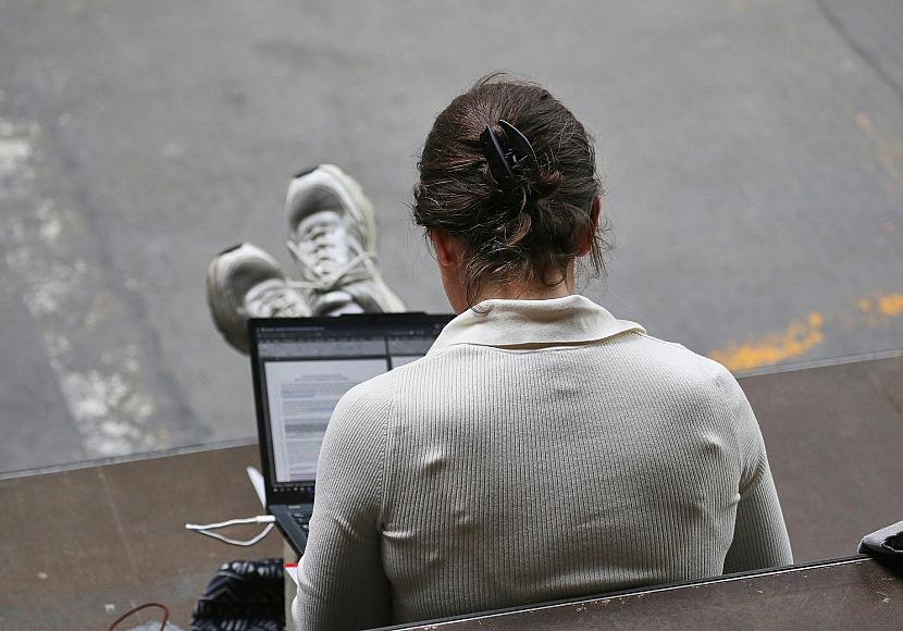 Sicherheitspolitiker warnen vor Risiken offener KI-Modelle