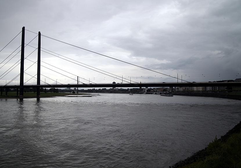 Niedrigwasser: Binnenschiffer warnen vor Zweiteilung des Rheins
