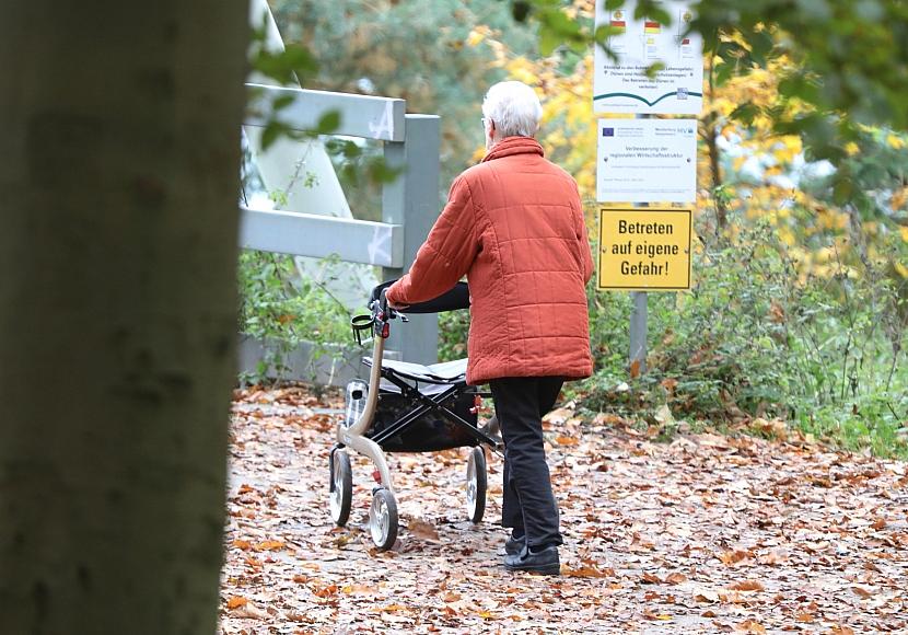 Reichinnek warnt vor Rentenkürzung durch höheres Eintrittsalter
