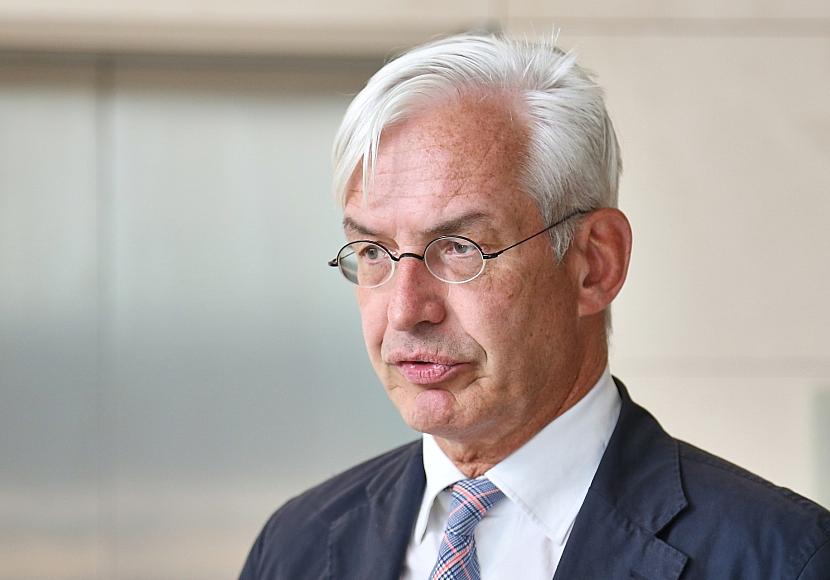 Merz will Middelberg als neuen CDU-Schatzmeister