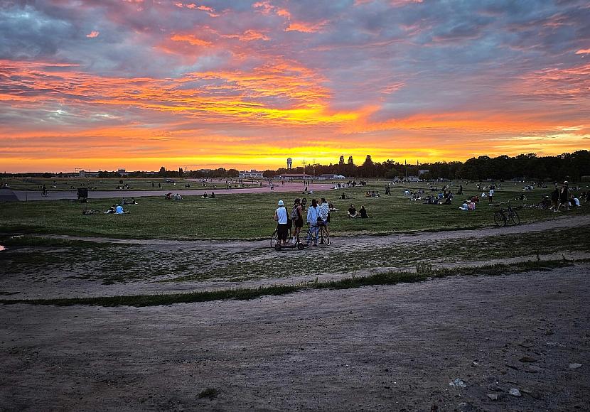 Grünen-Spitzenkandidat will Konzertbühne am Tempelhofer Feld