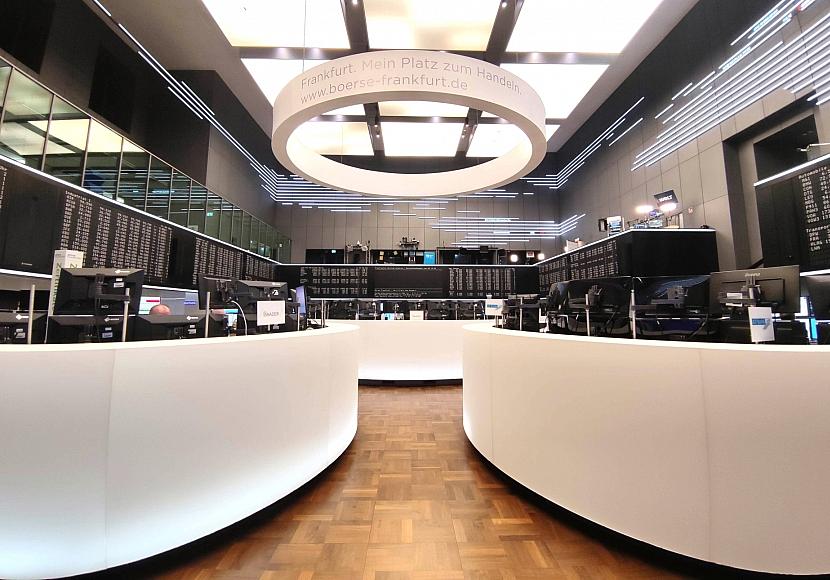 Dax leicht im Minus - US-Feiertag sorgt für ruhigen Handel