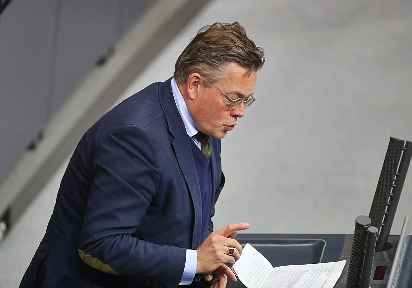 Grüne kritisieren Untätigkeit bei Schutz der Geheimdienste