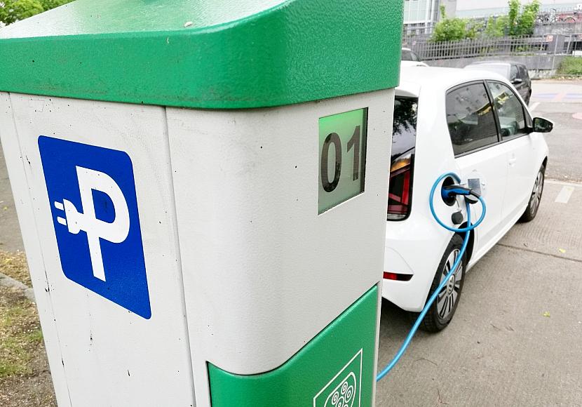 Rot-Grün in Hamburg will Verbot von künstlichem Lärm bei E-Autos