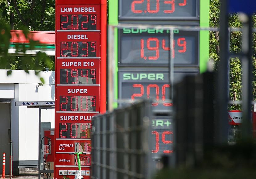Spritpreise: Reiche erwägt Direktzahlungen für Geringverdiener