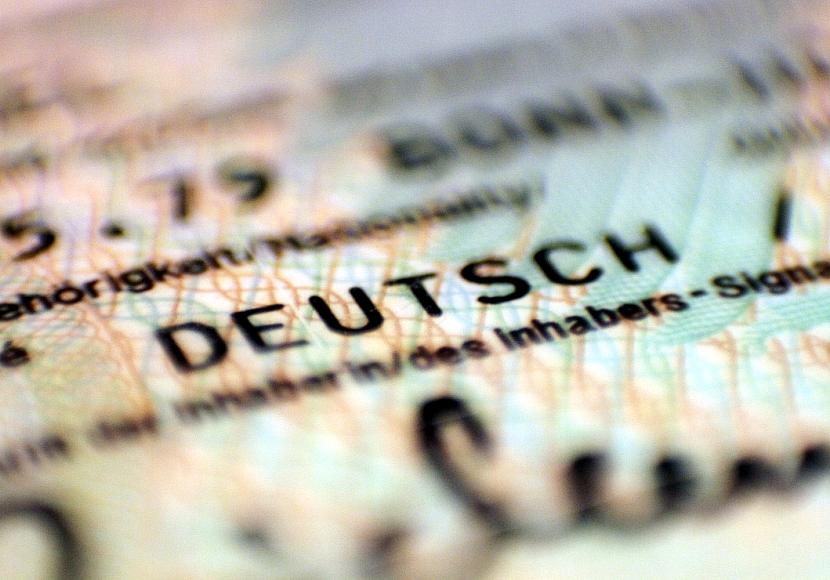 Papier beklagt Lücke im Grundgesetz bei Einbürgerungen